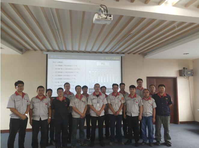 銳意改革 激發(fā)活力 回歸產品 強本固基 為迎接華翔集團新一輪騰飛，打造世界華翔而不懈奮斗！---記華翔集團制造平臺成立大會