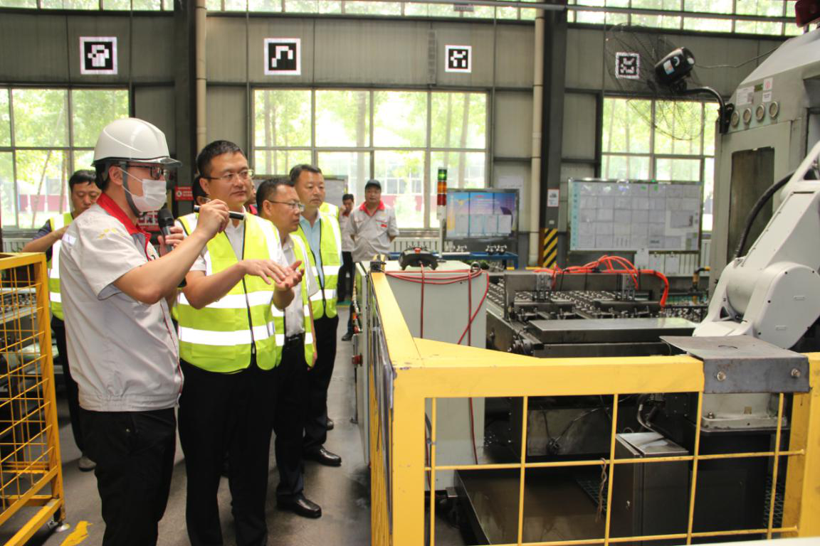 唐山市工信局副局長(zhǎng)孟祥印一行來我司考察